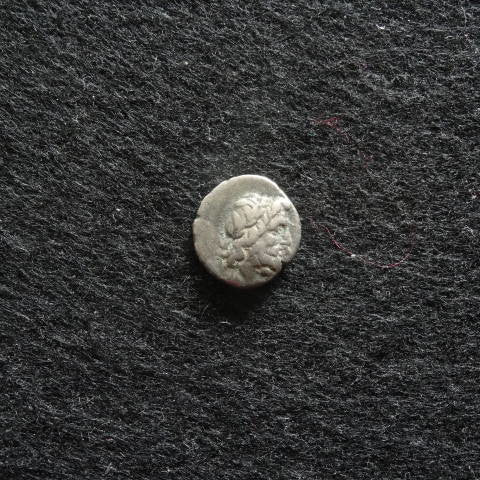 Greek Silver Coin - Head Of Zeus - 1 pc